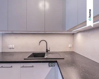 Kuhinja; kućanski aparati, renoviran, prirodna svjetlost