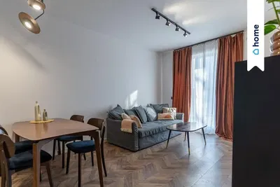 Wohnzimmer; tageslicht, moderner stil, holzboden