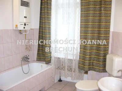 Banyo; su ısıtıcısı, fayans zemin, fayans zemin