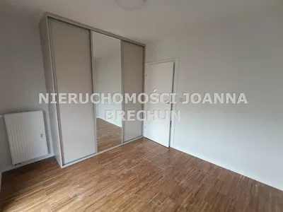 Schlafzimmer; holzboden, renoviert