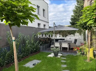 Dům a okolí; přirozené světlo, výhled