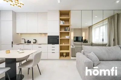 Salon; style moderne, lumière naturelle, rénové