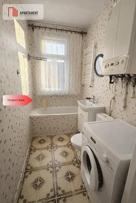 Salle de bain; carrelage, nécessite rénovation