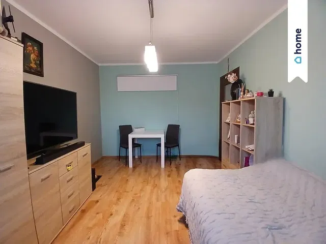 Chambre; parquet, lumière naturelle