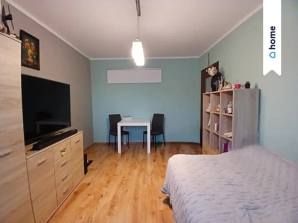 Chambre; parquet, lumière naturelle