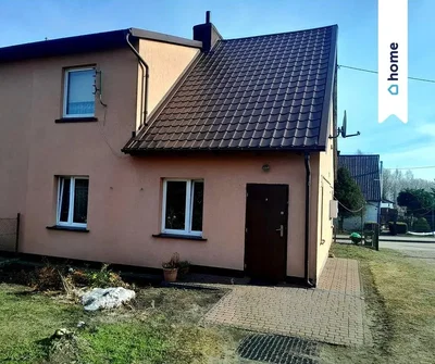House and surroundings