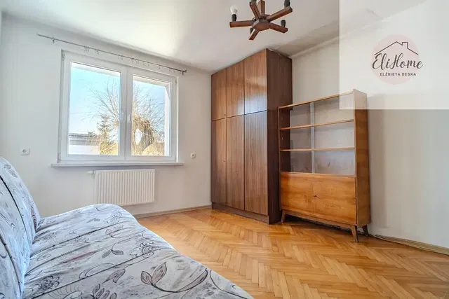 Chambre; parquet, lumière naturelle, style moderne