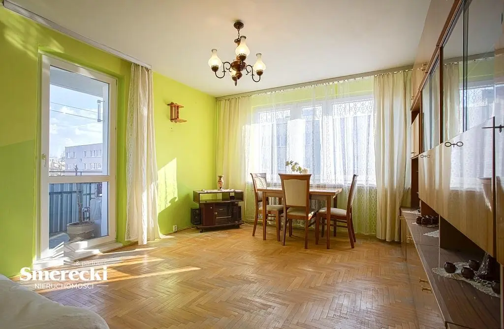 Salon; lumière naturelle, parquet