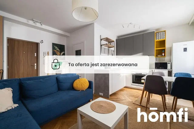 Living room; modern style, natural light