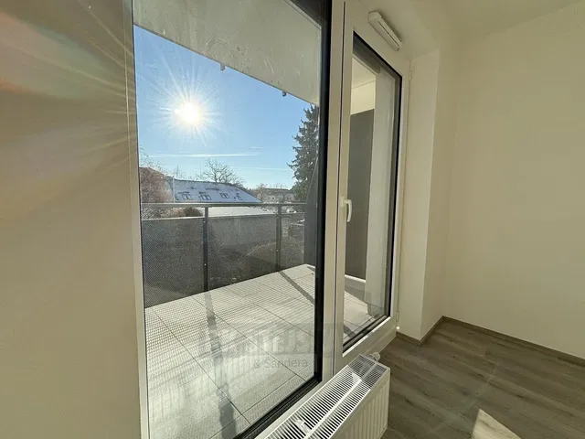 Balkon; manzara, ahşap zemin, doğal ışık