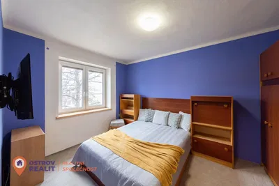 Yatak odası; doğal ışık, modern stil