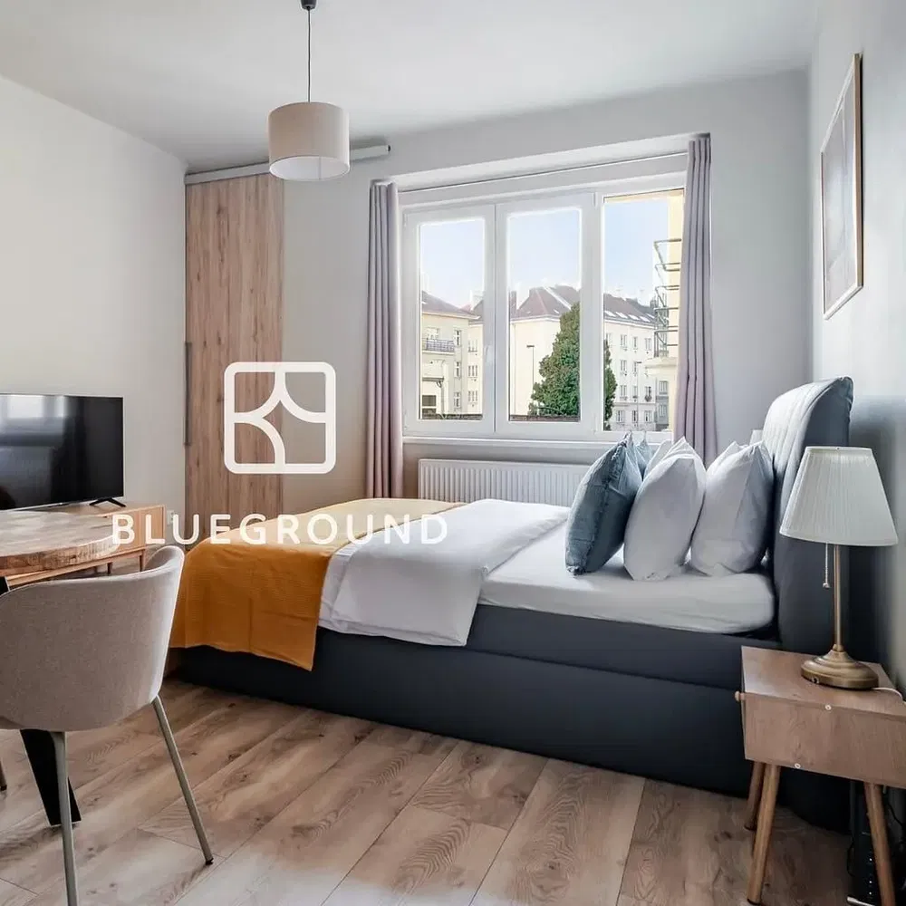 Chambre; parquet, lumière naturelle, style moderne