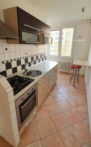 Cuisine; électroménager, carrelage, vue