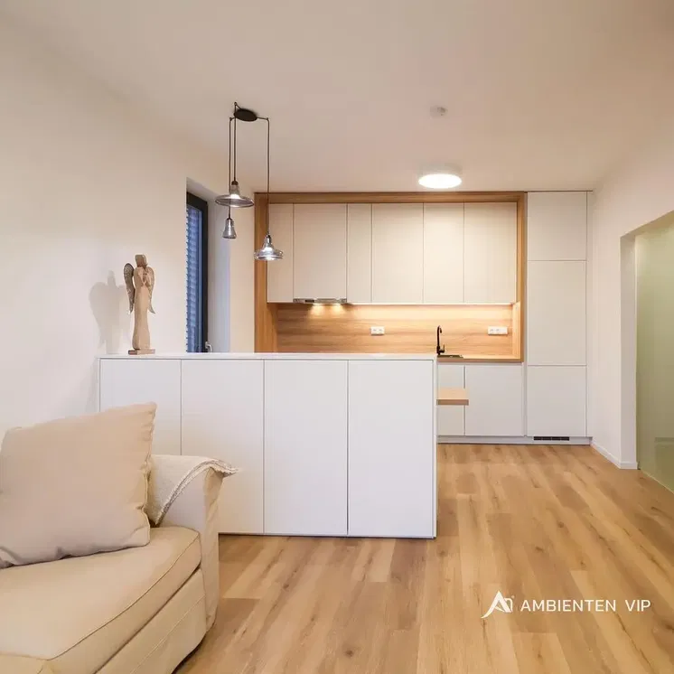 Küche; holzboden, moderner stil, tageslicht, renoviert