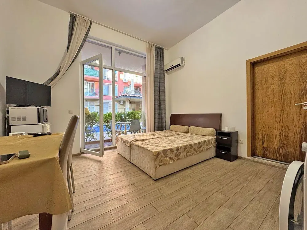 Bedroom; view, natural light