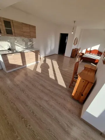 Kitchen; wood floor, natural light