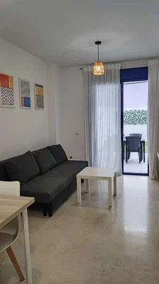 Oturma odası; manzara, doğal ışık