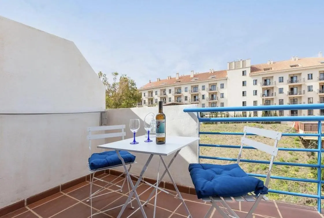Balkon; manzara, fayans zemin