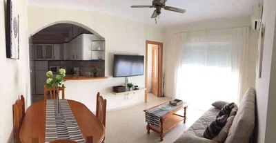 Wohnzimmer; tageslicht, moderner stil