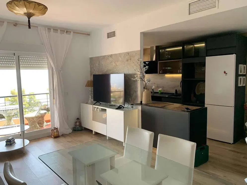 Wohnzimmer; blick, küchengeräte, tageslicht, moderner stil