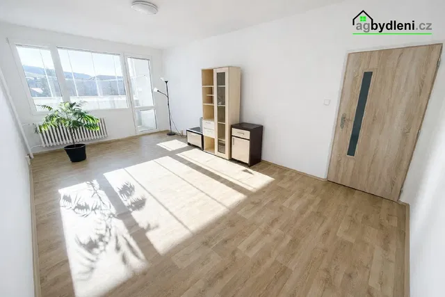 Soggiorno; vista, luce naturale, stile moderno