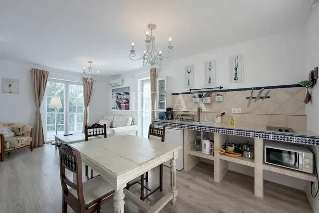 Kuchnia; widok, światło dzienne