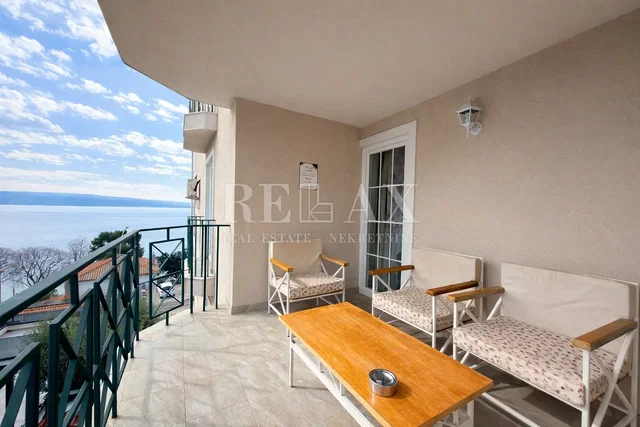 Balkon; blick, fliesenboden, tageslicht