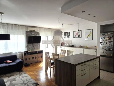 Wohnzimmer; küchengeräte, tageslicht, moderner stil