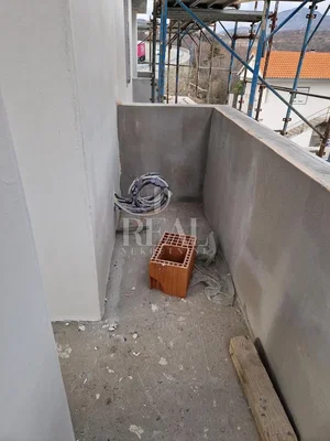 Balkon; potrebna renovacija, pogled
