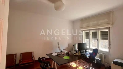 Sonstiges; holzboden, tageslicht