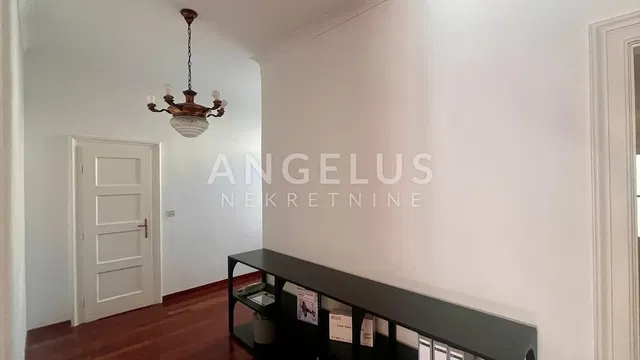 Sonstiges; holzboden