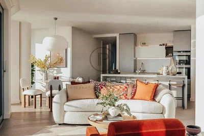 Soggiorno; luce naturale, stile moderno