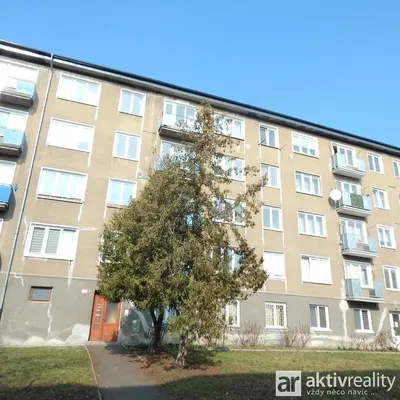 Dům a okolí