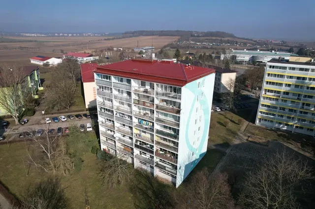 Dům a okolí; výhled