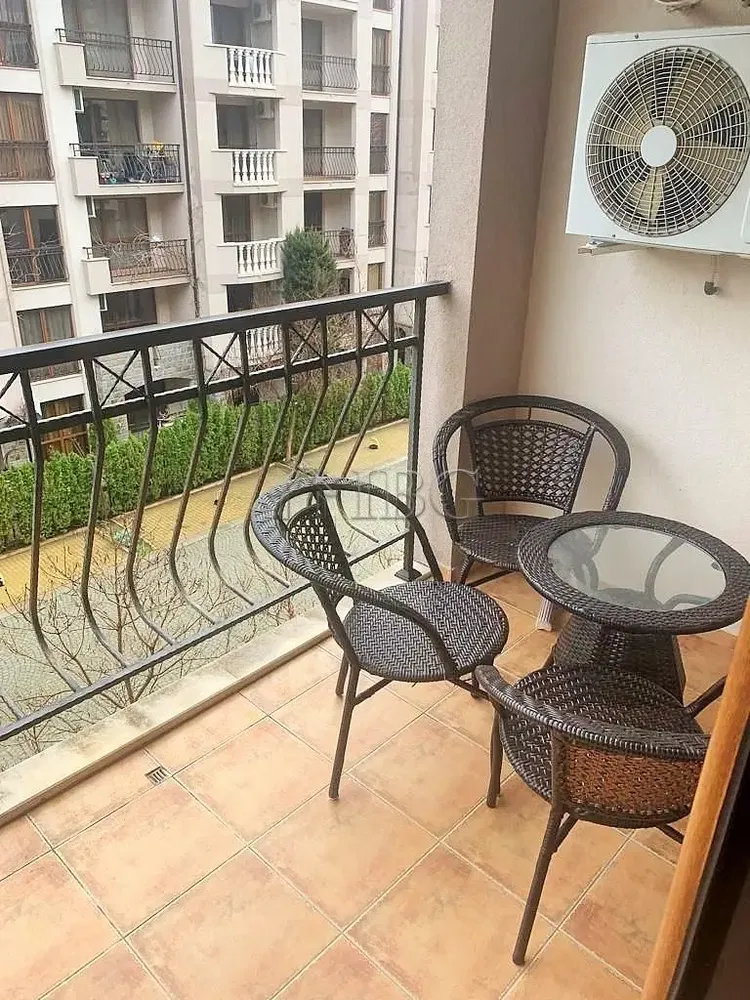 Balkon; pločice, pogled
