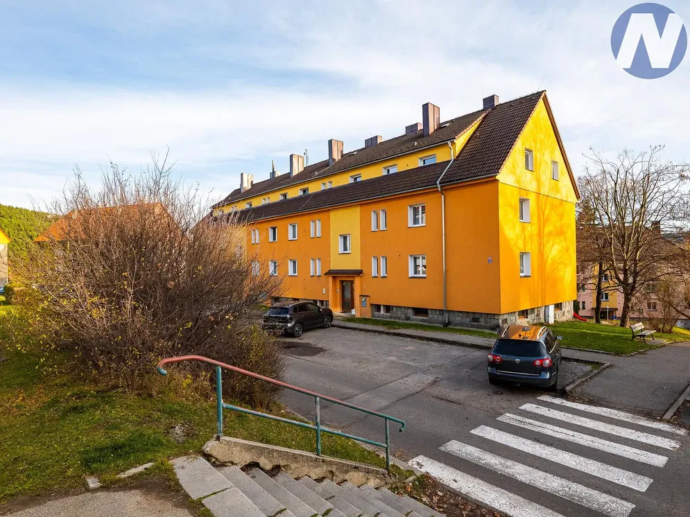 Haus und umgebung; blick