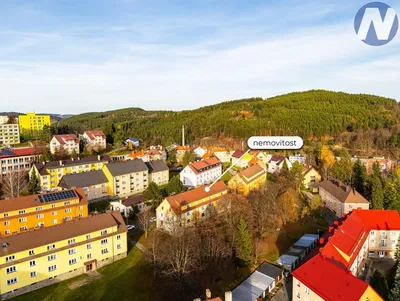 Haus und umgebung; blick