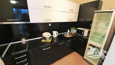 Kitchen; kitchen appliances, renovated, natural light