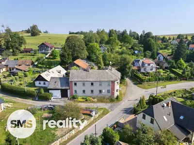 Haus und umgebung; blick