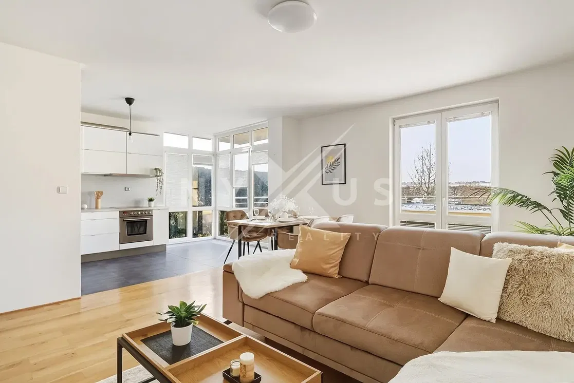 Wohnzimmer; blick, tageslicht, moderner stil