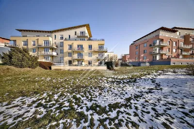Haus und umgebung; blick