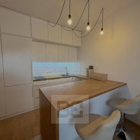 Küche; moderner stil, renoviert, tageslicht