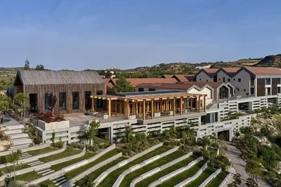 Кућа и околина; поглед