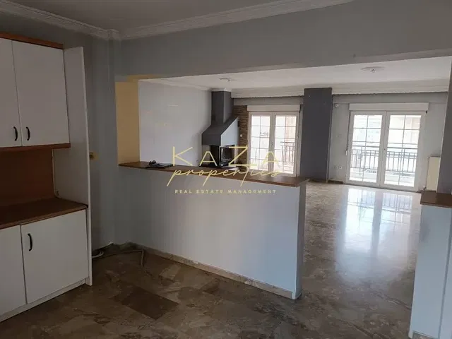 Kuhinja; pločice, pogled