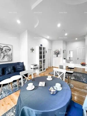 Wohnzimmer; moderner stil, holzboden, tageslicht