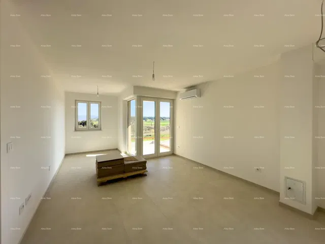 Dnevna soba; pogled, prirodno svjetlo, pločice, renoviran