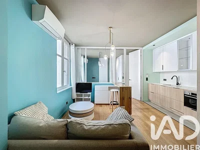 Oturma odası; manzara, doğal ışık, modern stil