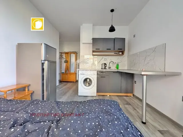 Хол