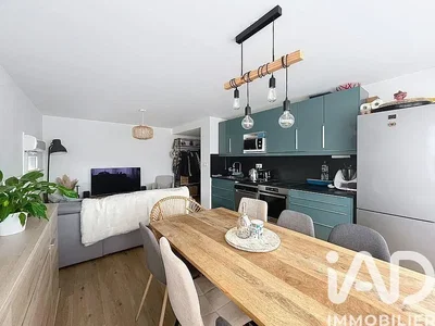 Küche; moderner stil, holzboden, tageslicht