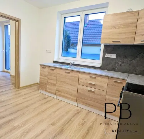 Küche; küchengeräte, tageslicht, moderner stil, holzboden